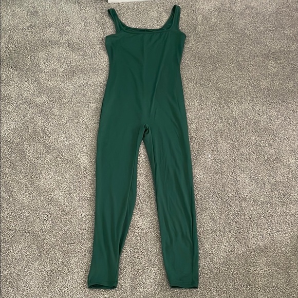 SHEIN Pants - NWOT Shein Green Sleeveless Jumpsuit